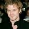 Robert-Kazinsky-911-18306976-0-0-14183-60.jpg