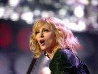 Madonna&acute;s beheading warning.