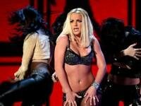 Britney Spears&acute; mutt mail