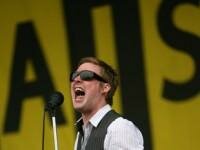 Kaiser Chiefs&acute; Bond snub