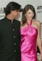 Liz-Hurley-and-Arun-Nayar-911-18078439-0-0-9671-200.jpg