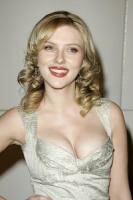 Scarlett-Johansson-911-18112379-0-0-8175-200.jpg