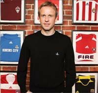 Tim Lovejoy - David Beckham's Soccer USA